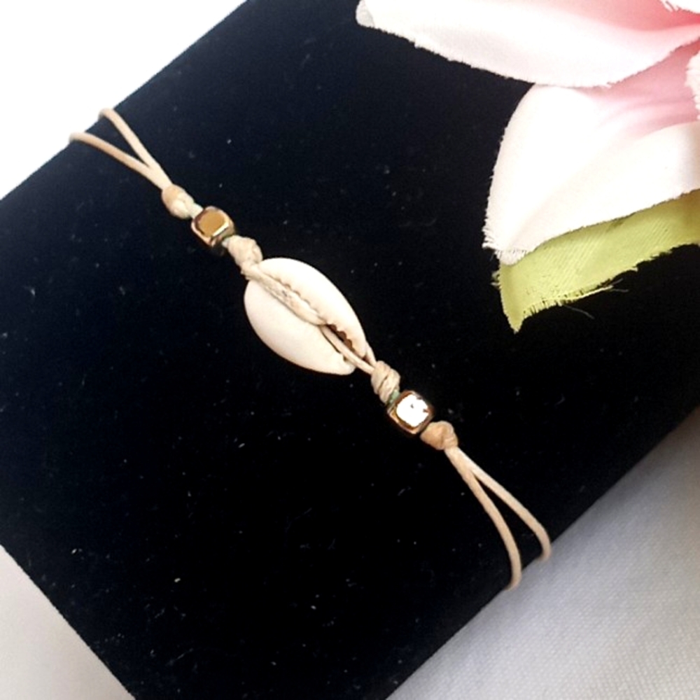 Shell Bracelet